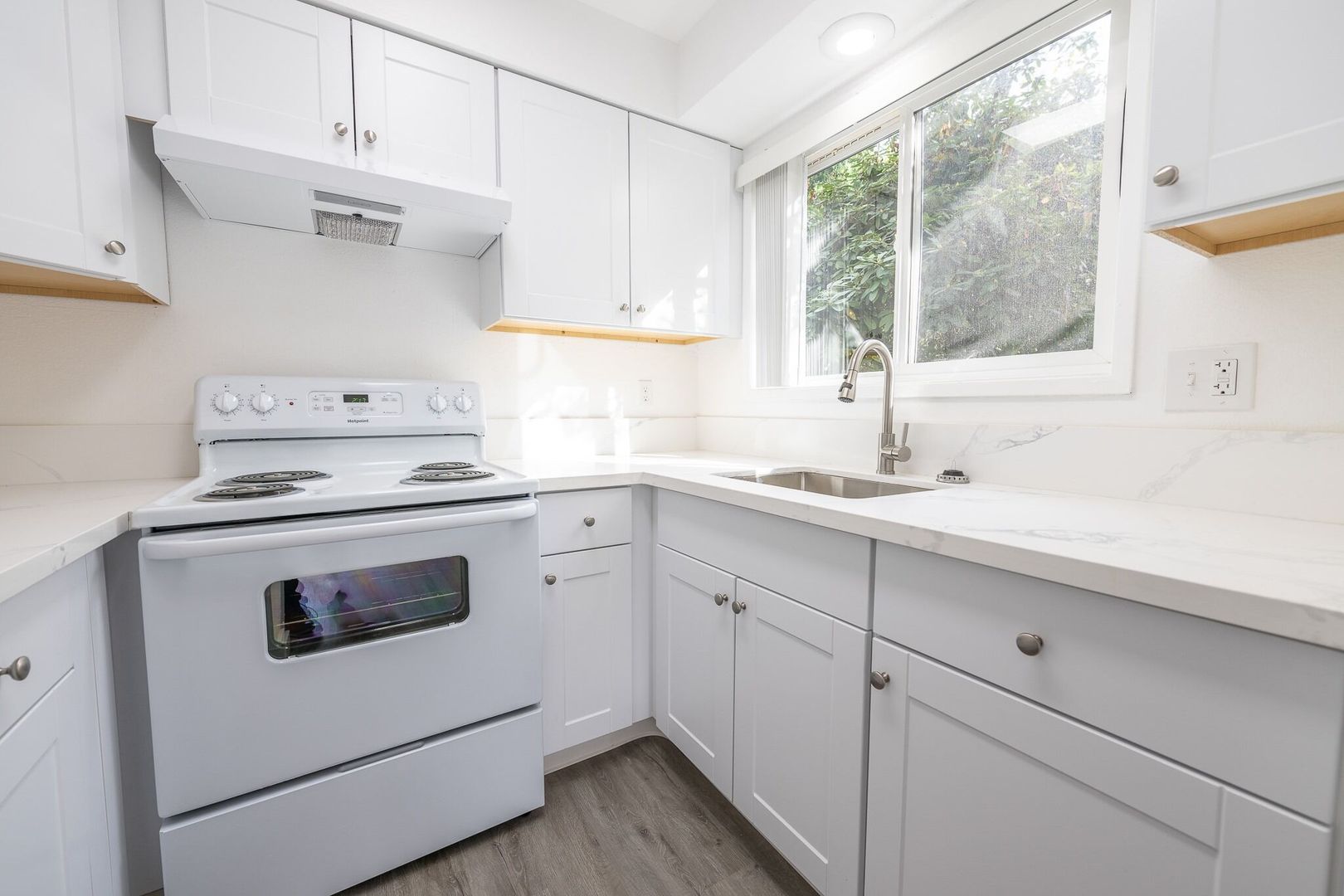 Portland Apartment: 6816 N Trumbull