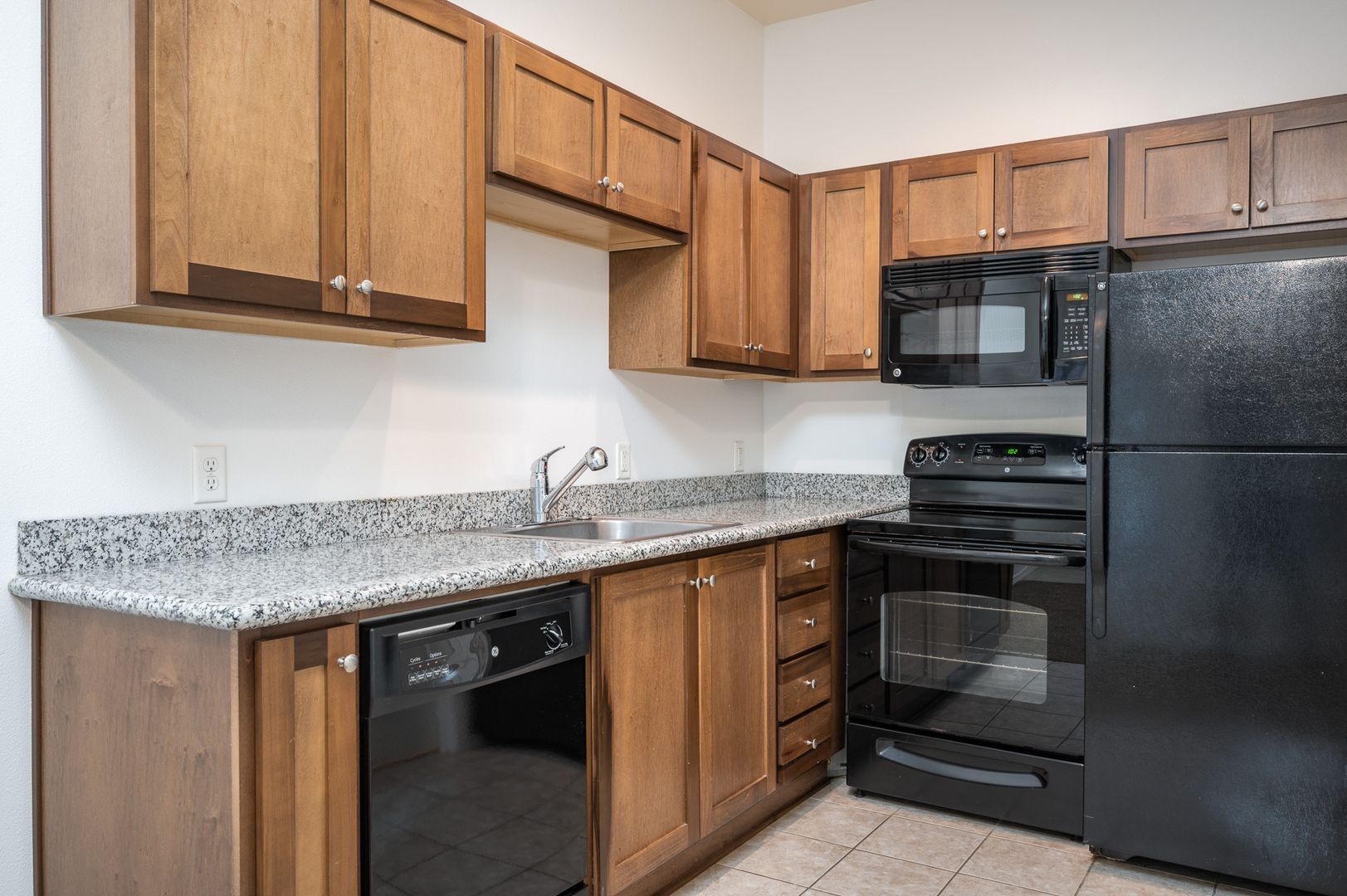 Portland Apartment: 455 NE 24th Ave