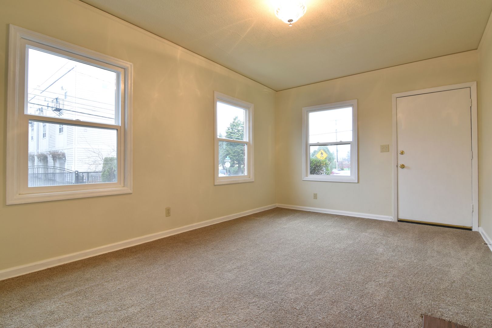 Portland Apartment: 5130 N Williams