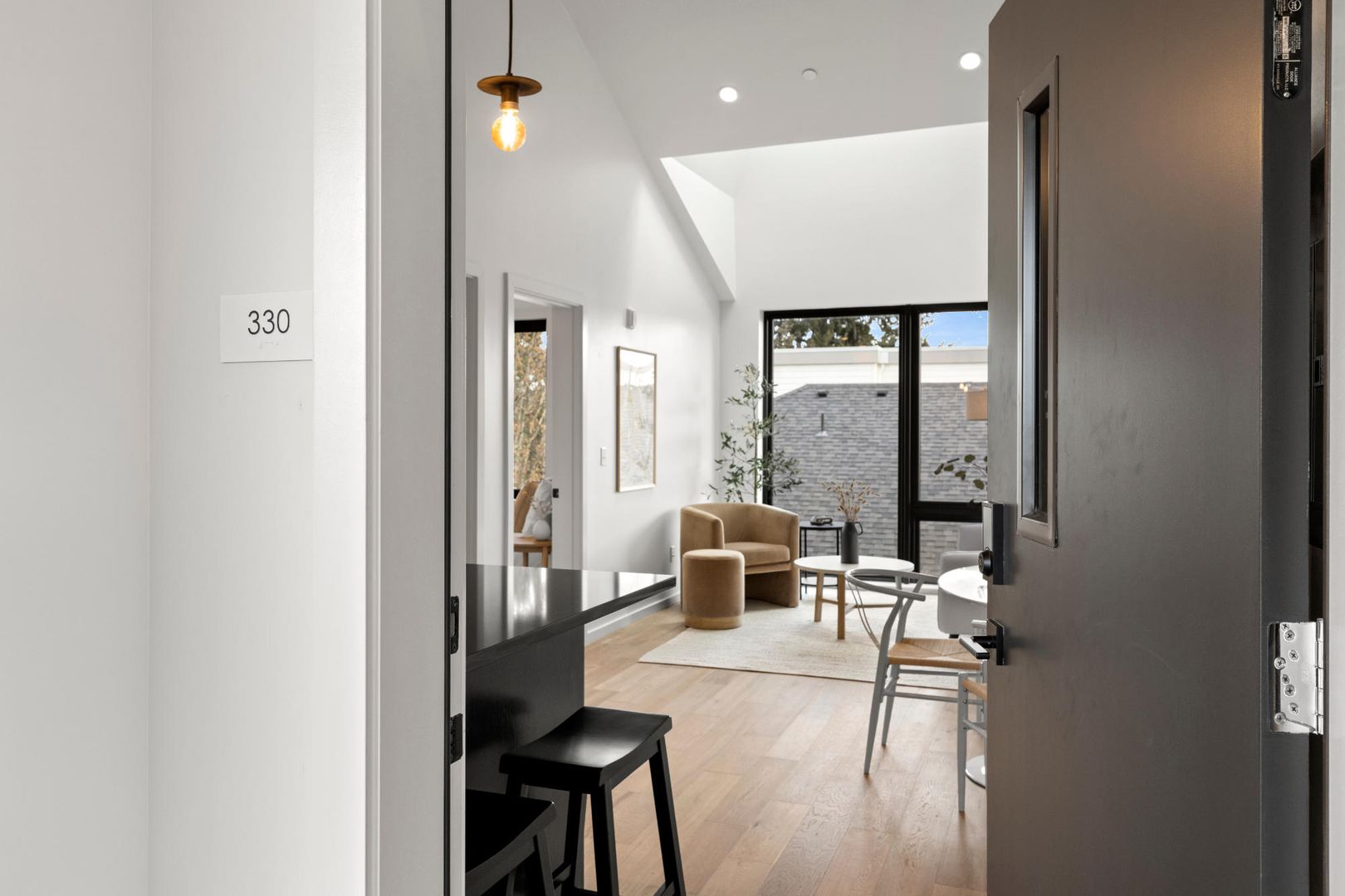Portland Apartment: 1615 N Willis Blvd