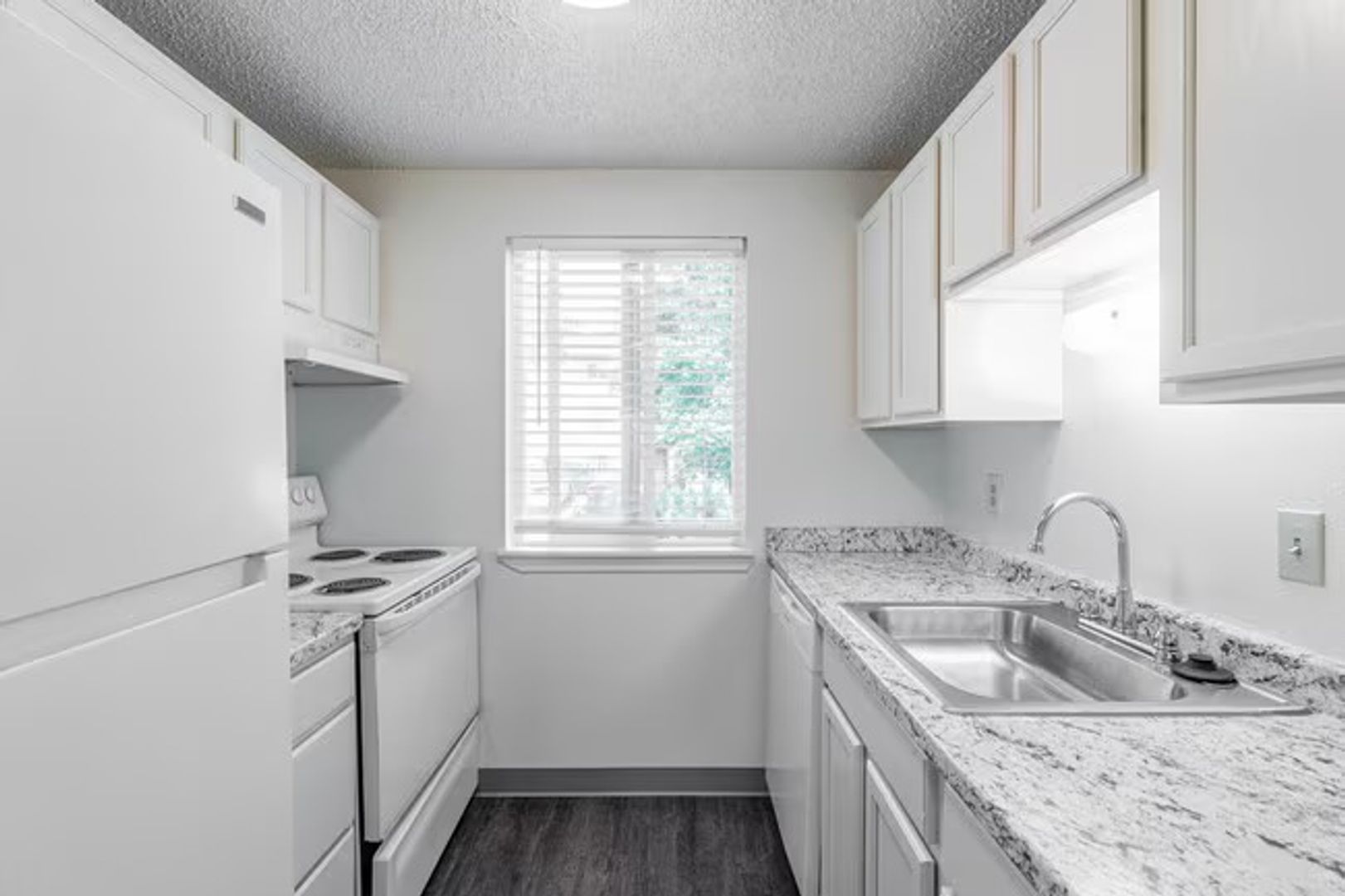Milwaukie Apartment: 12582 SE Linwood Ave