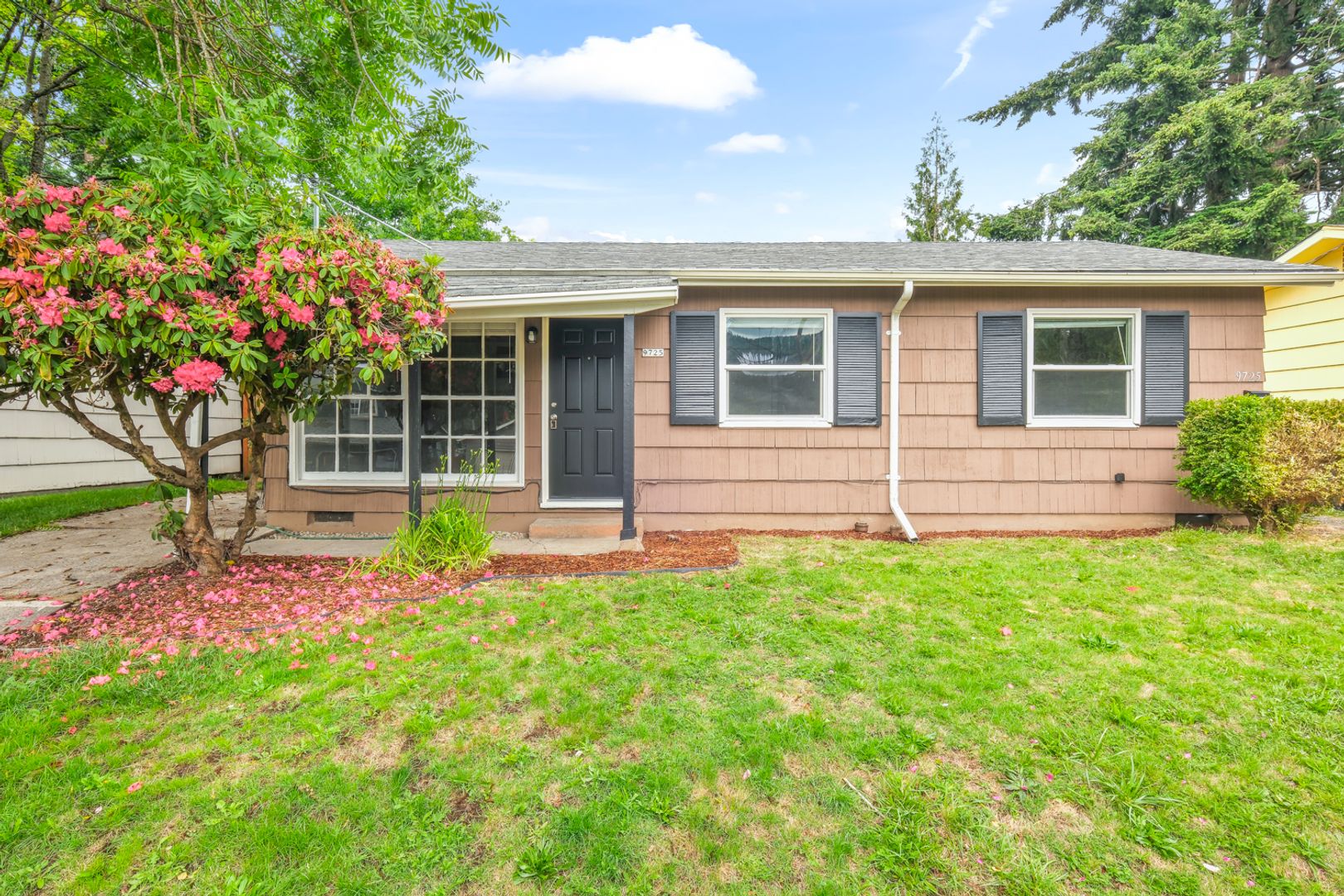 Portland Apartment: 9725 N Edison