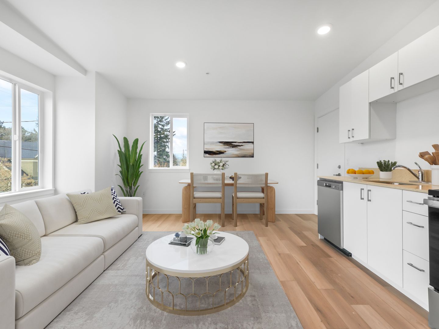 Portland Apartment: 311 NE Graham St
