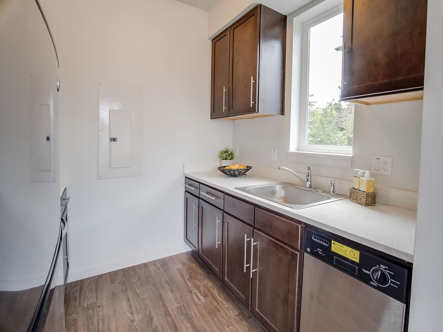 Portland Apartment: 1308 NE Dekum