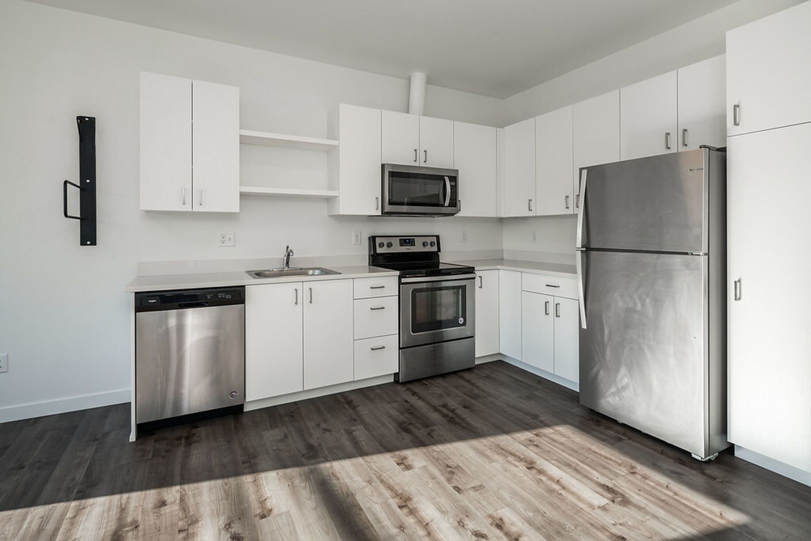 Portland Apartment: 5401 SE Woodstock Blvd