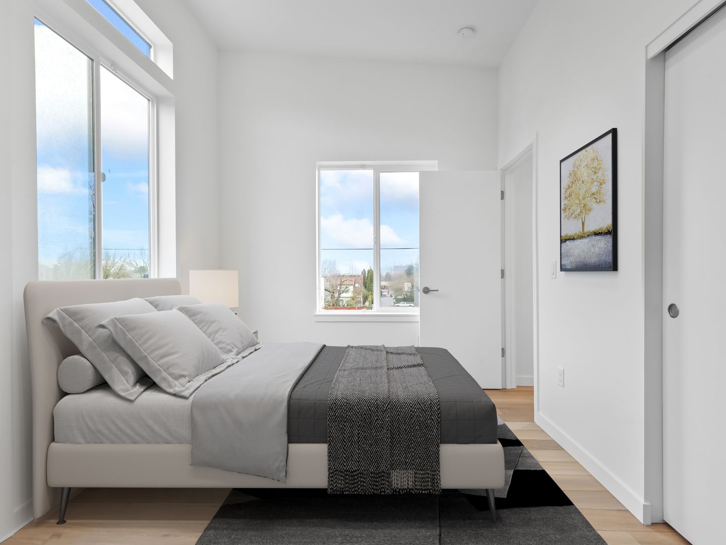 Portland Apartment: 311 NE Graham St