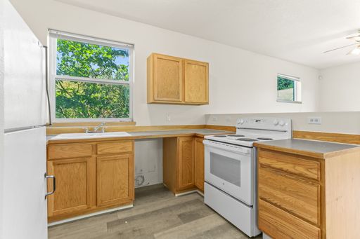 2020 NE Rodney Ave #C – photo 1
