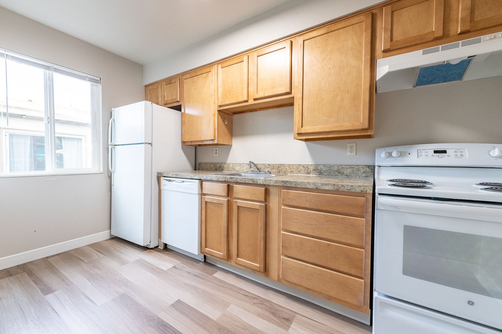 Portland Apartment: 2232 SE Pine