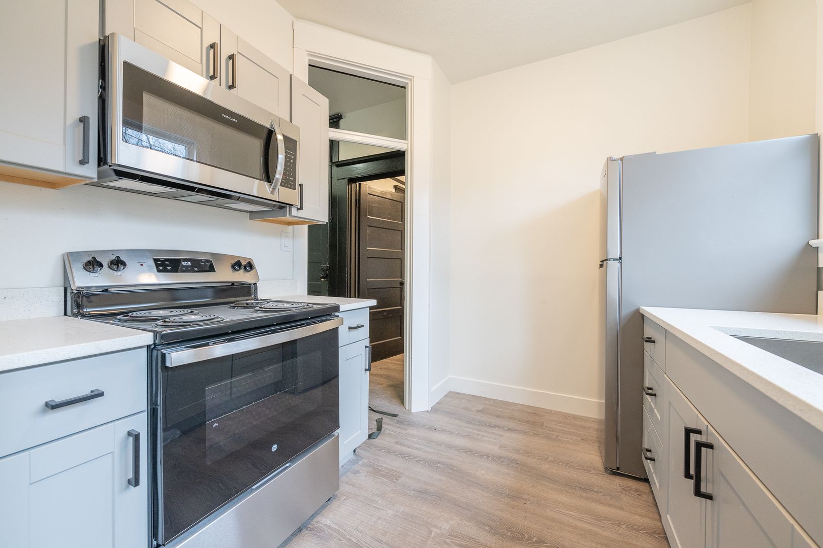 Portland Apartment: 2411-2417 NE Glisan