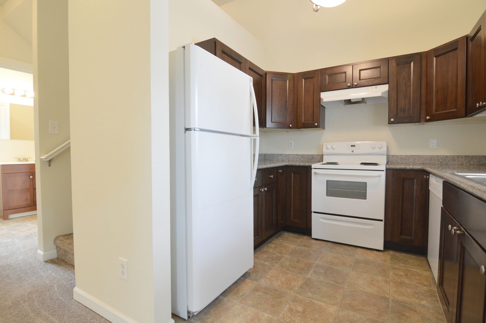 PORTLAND Apartment: 1305 NE LIBERTY