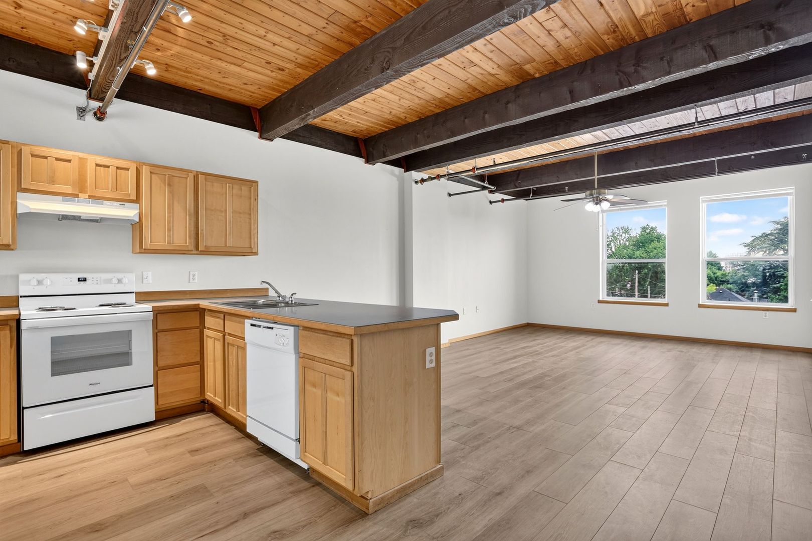 Portland Apartment: 2808 NE MLK Jr Blvd