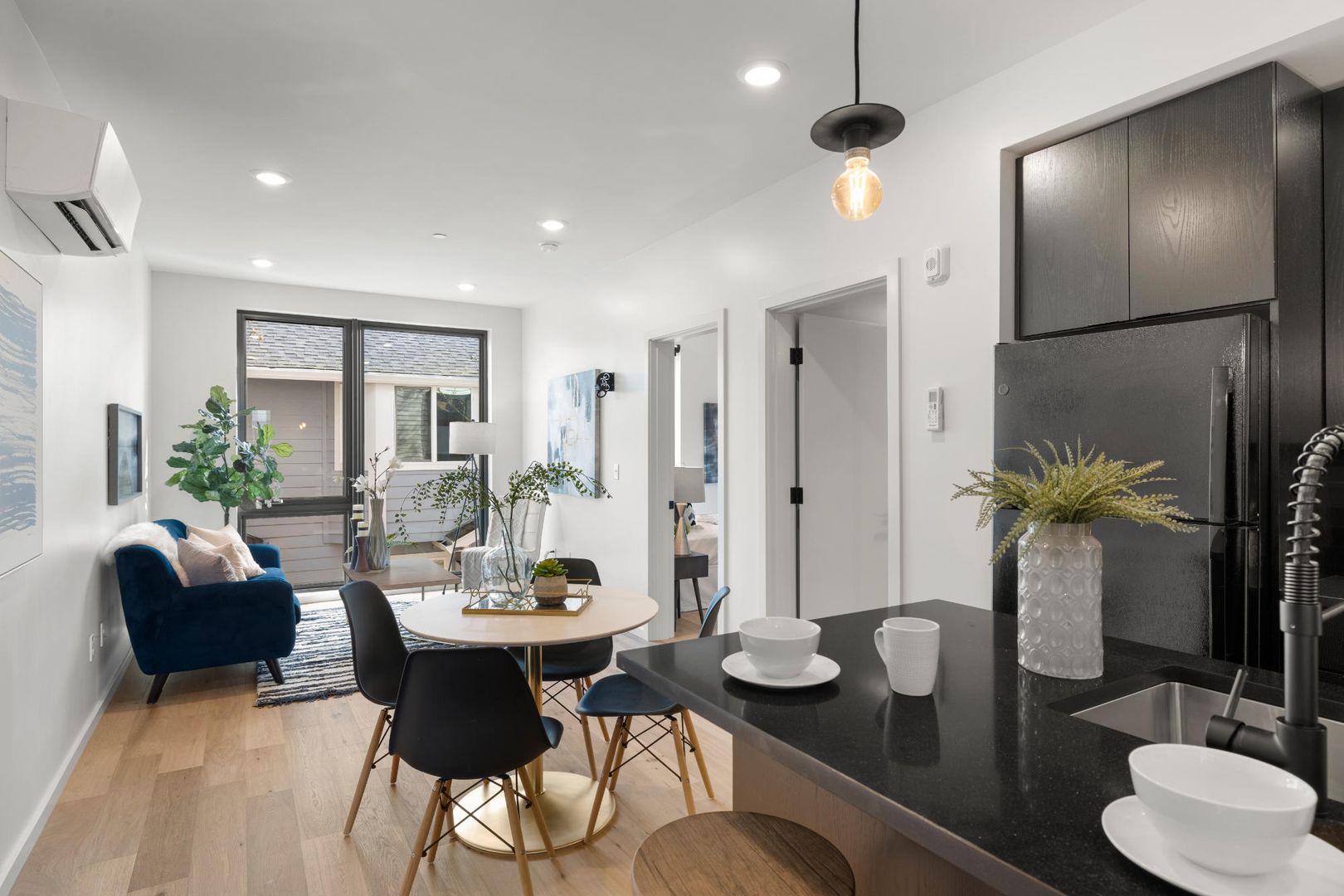 Portland Apartment: 1615 N Willis Blvd