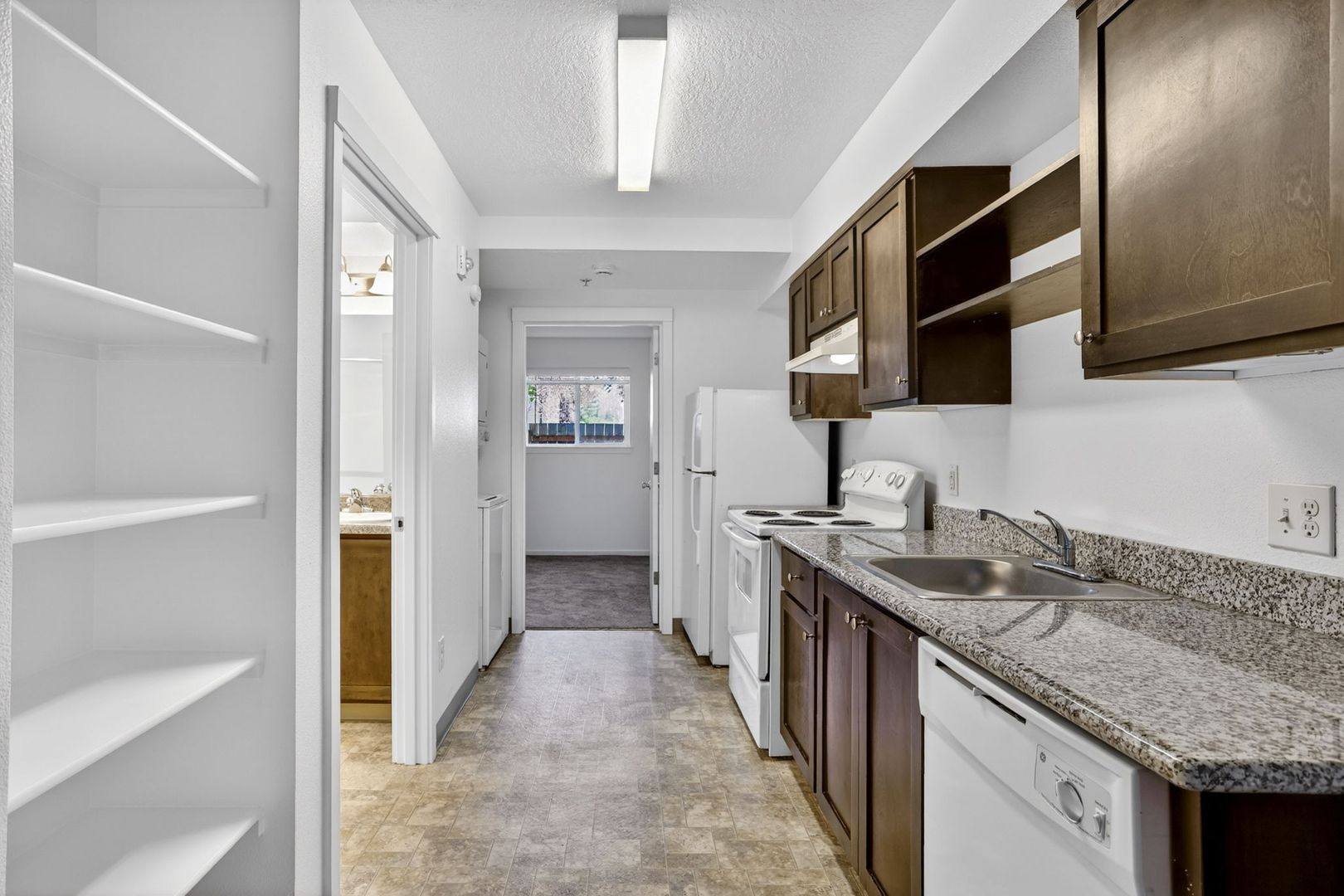 Portland Apartment: 117, 121, 125 SE 151st Ave