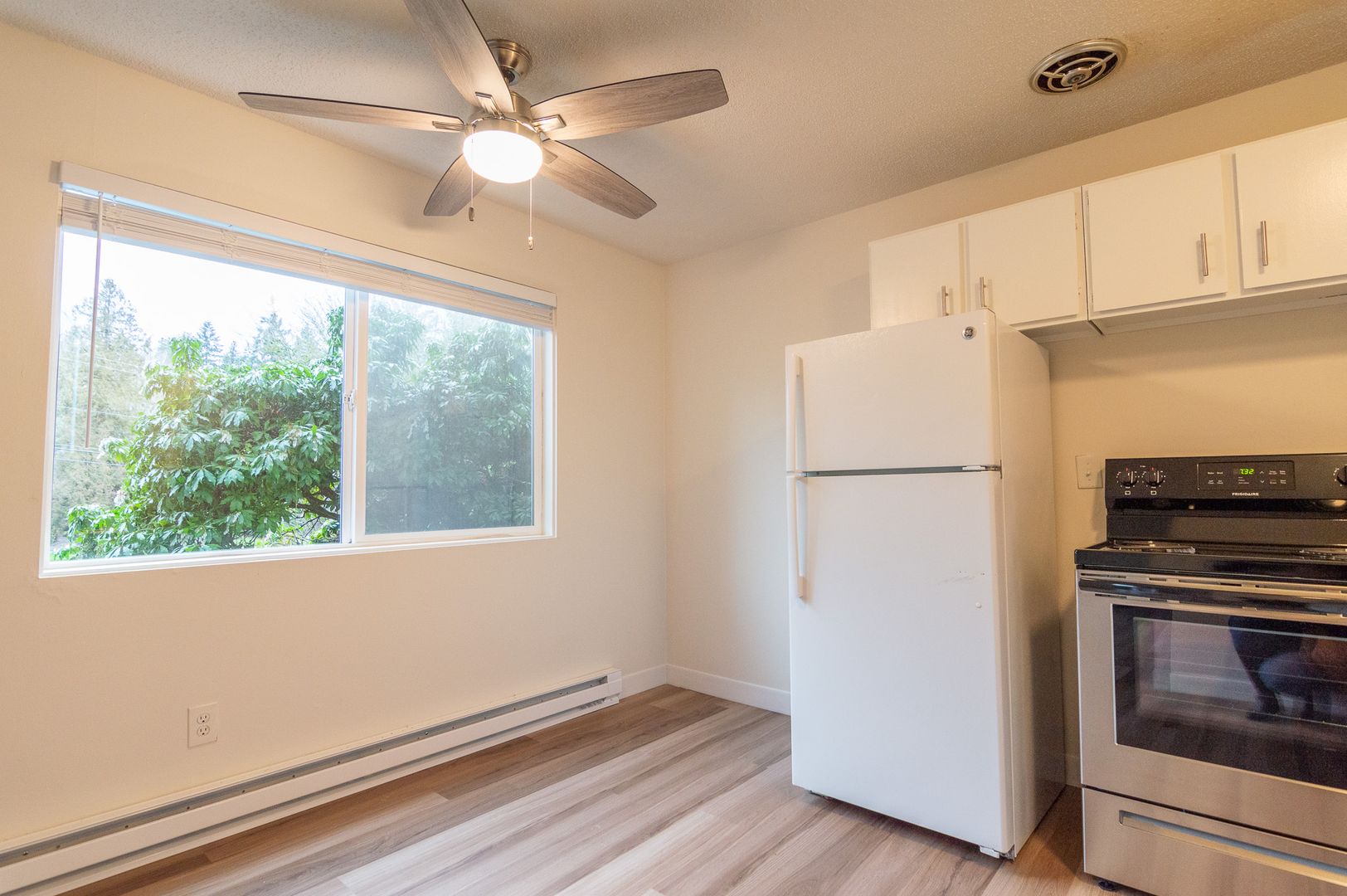 Portland Apartment: 6225-6235 SW Burlingame