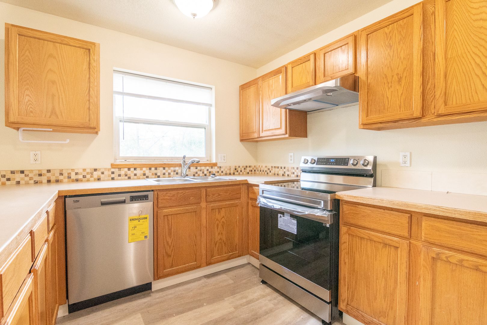 Portland Apartment: 508 NE Graham