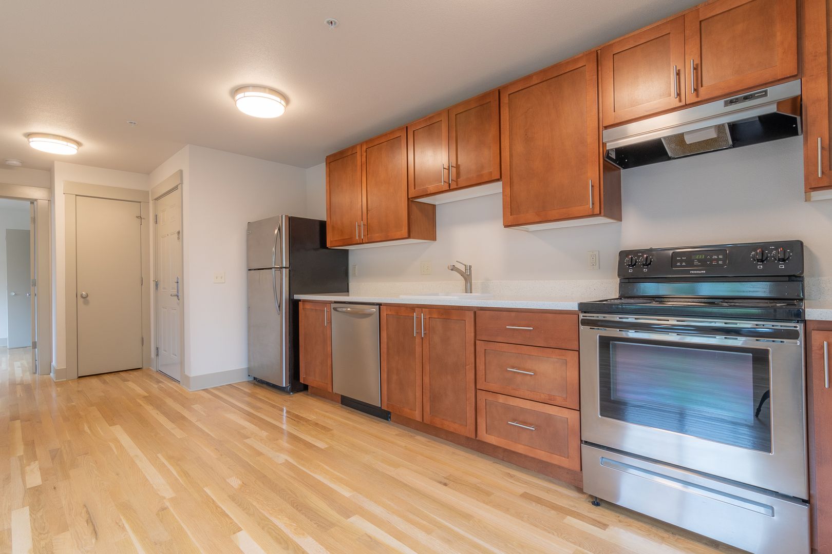 Portland Apartment: 5010 N Maryland