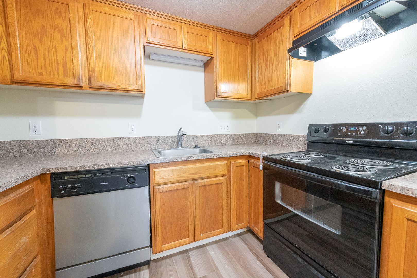 Portland Apartment: 8819 N Edison