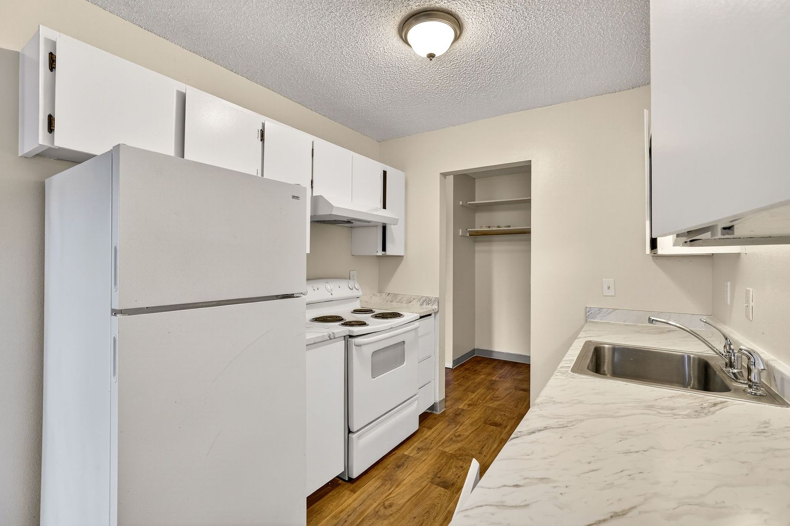 Portland Apartment: 9020-9038 N Central