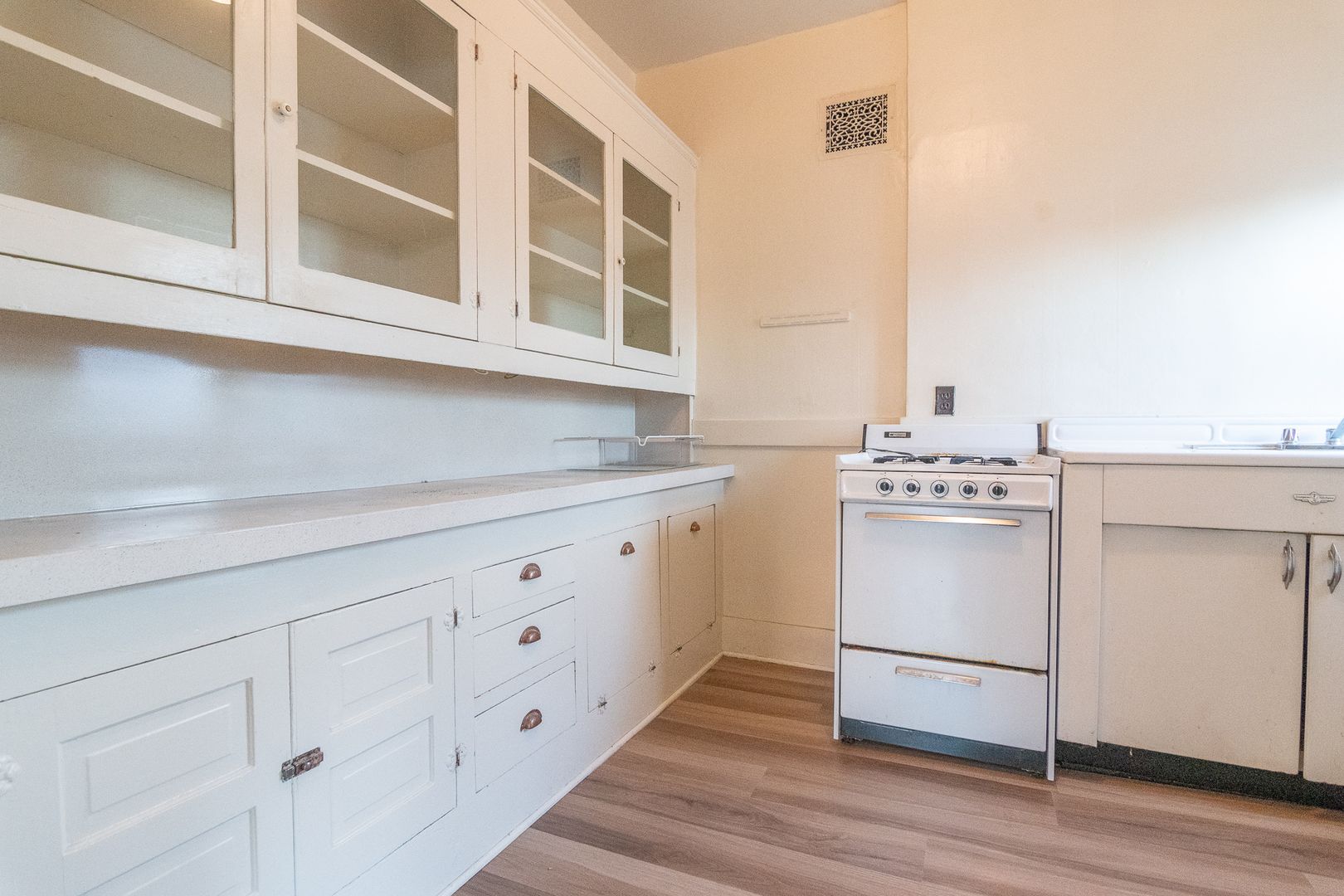 Portland Apartment: 4435 SE Belmont St