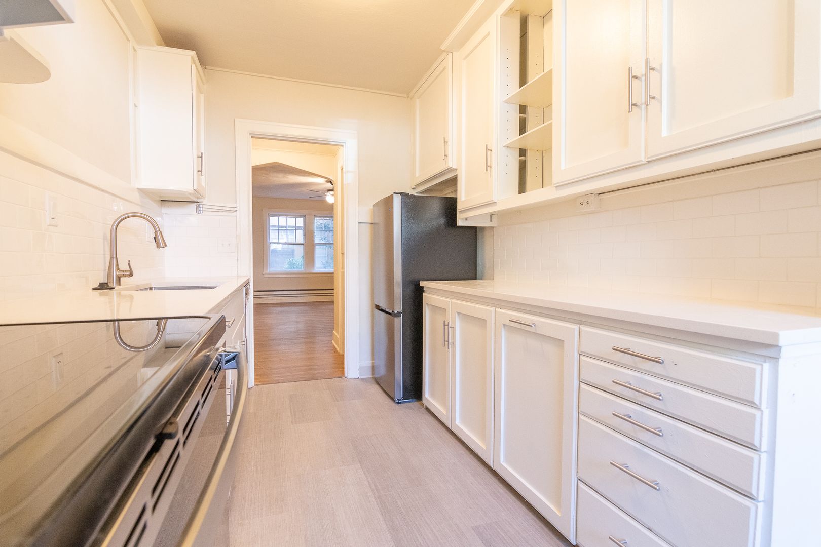 Portland Apartment: 1210 SE 20th