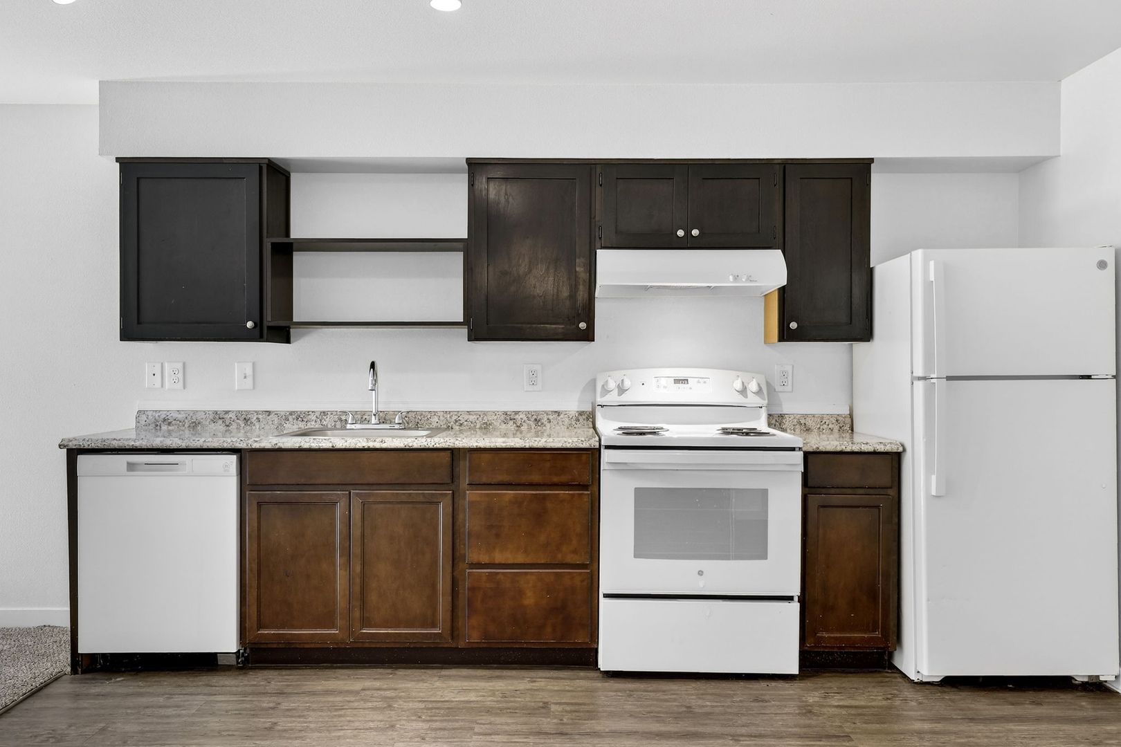 Portland Apartment: 14050 E Burnside St