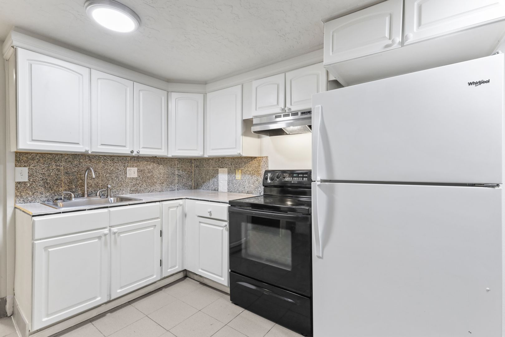 Portland Apartment: 4320-4328 NE Maywood Place