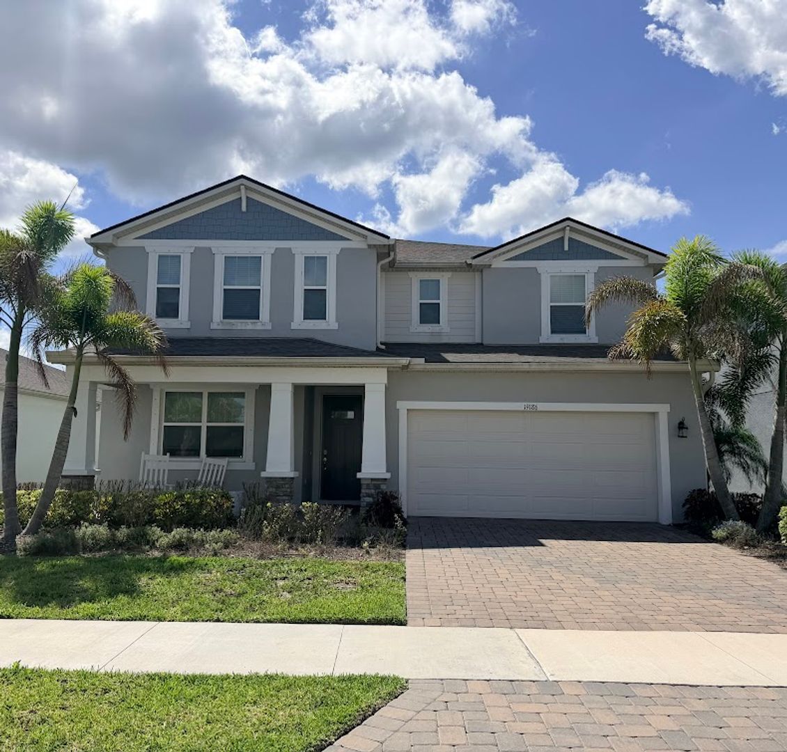 LUTZ House: 19186 BLUE POND DR