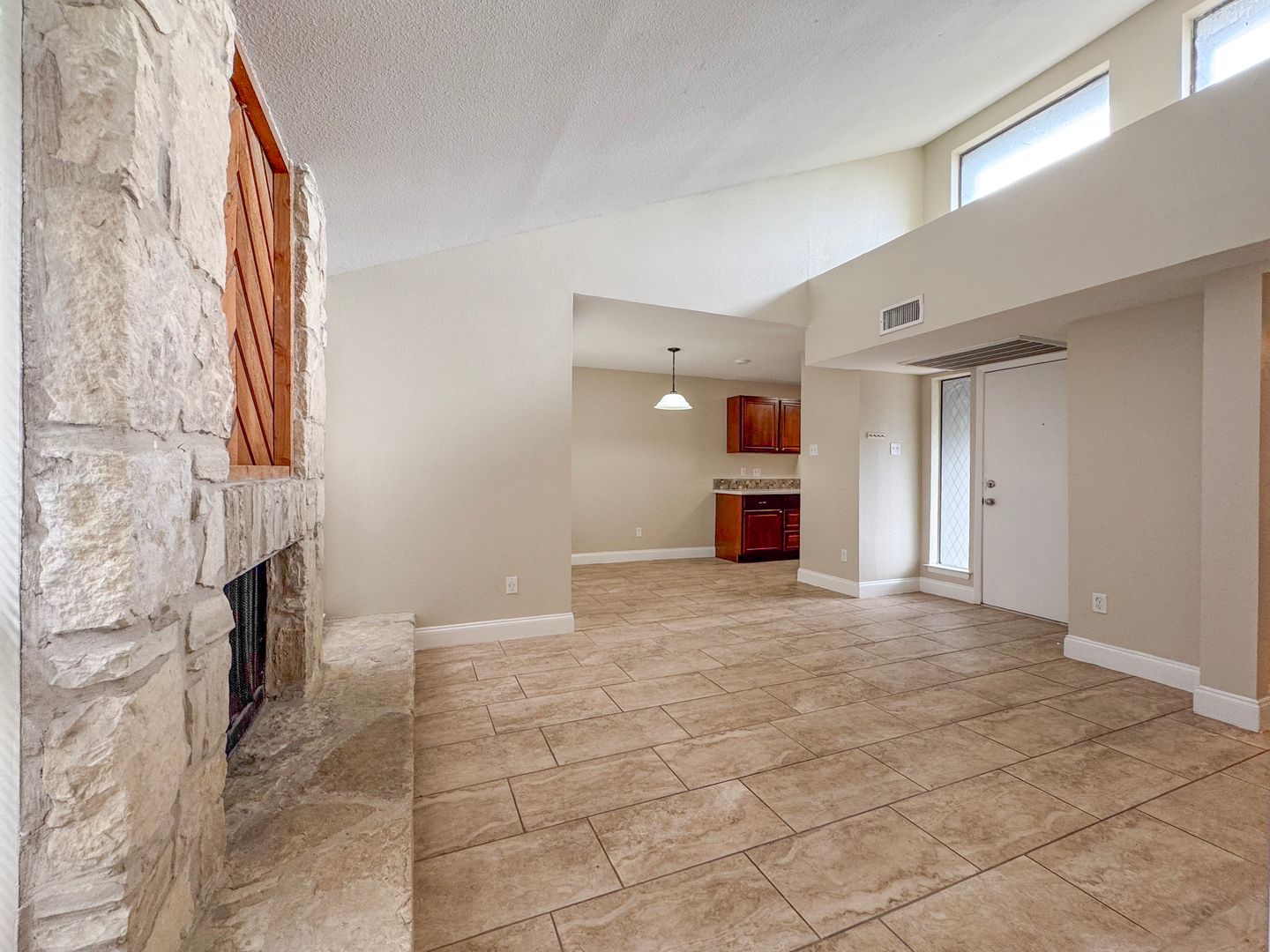 San Antonio Apartment: 3843 Barrington St