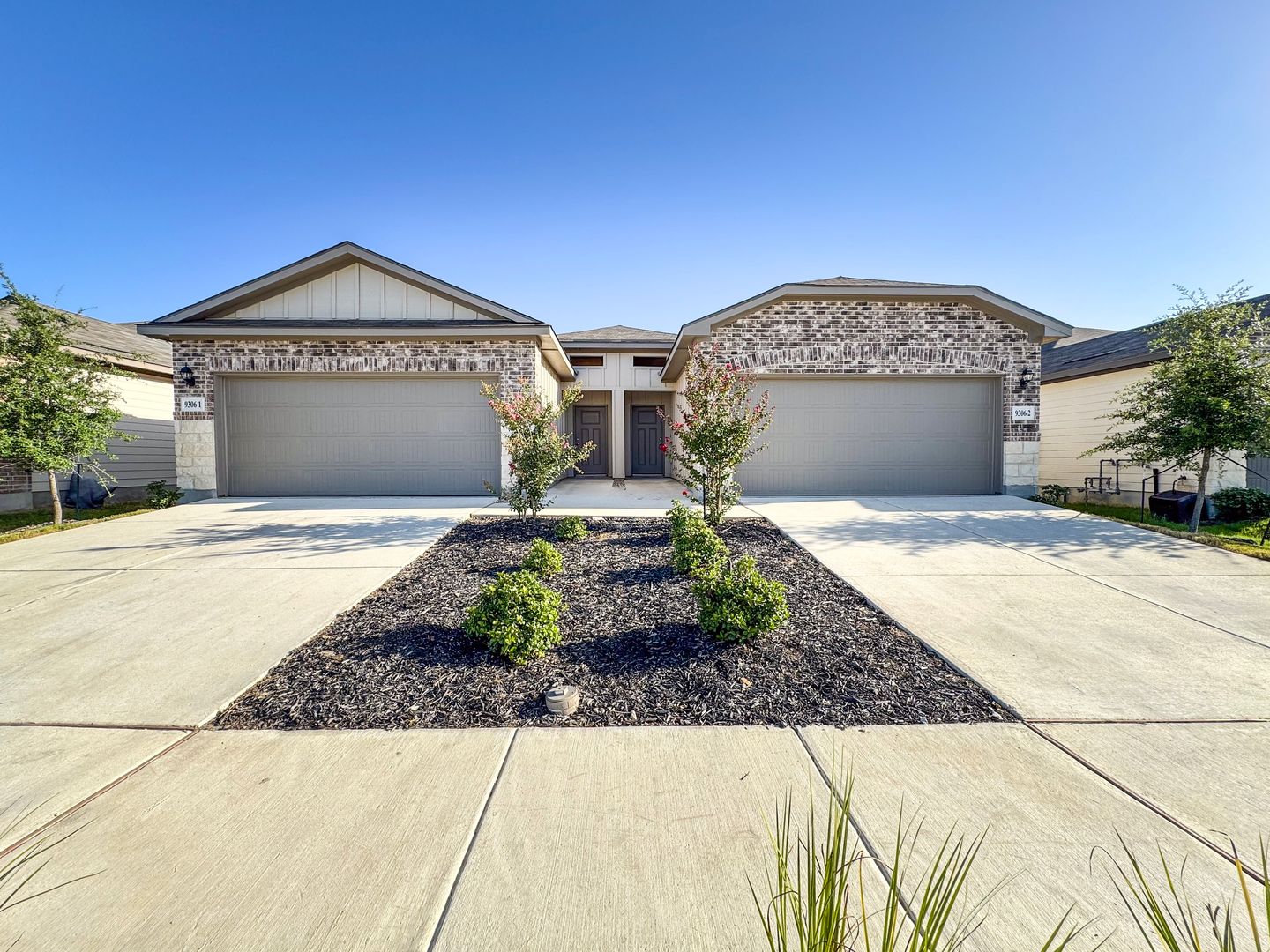 Converse Apartment: 9306 Frio Lndg