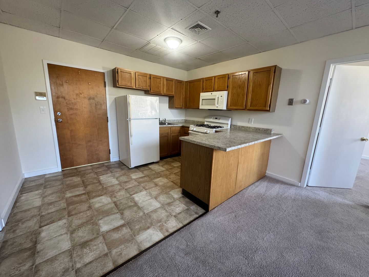 Seymour Apartment: 41 Deforest Street