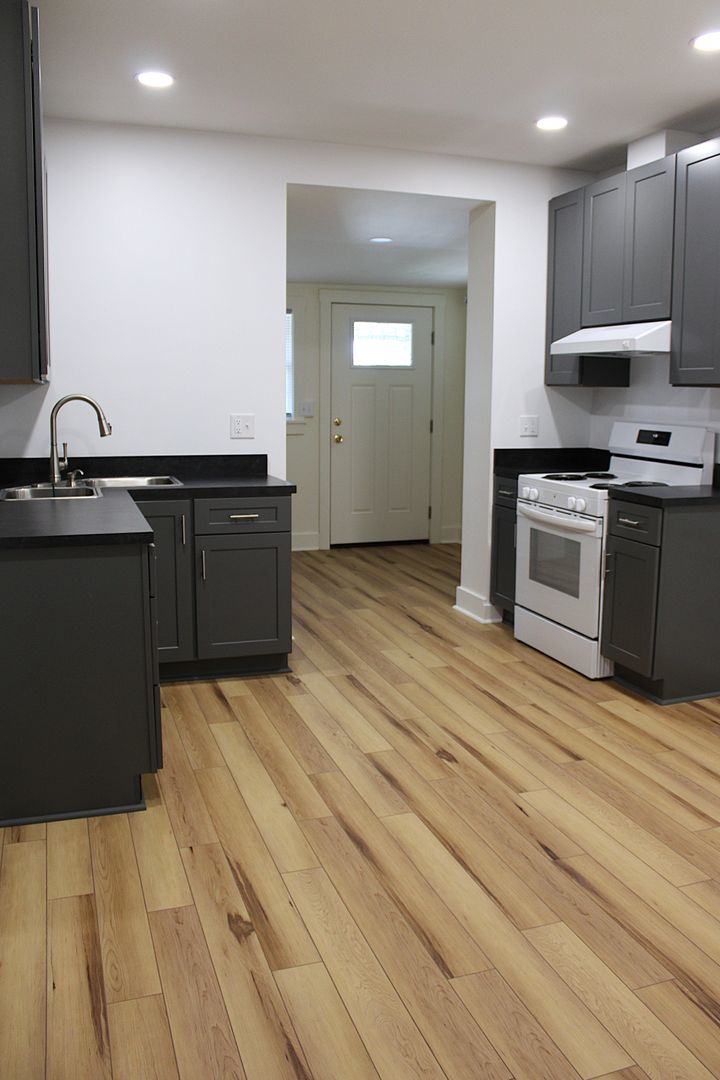 Indiana Apartment: 1138 Philadelphia St