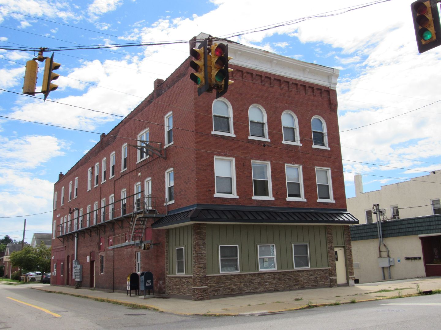 Indiana Apartment: 1100 Philadelphia St