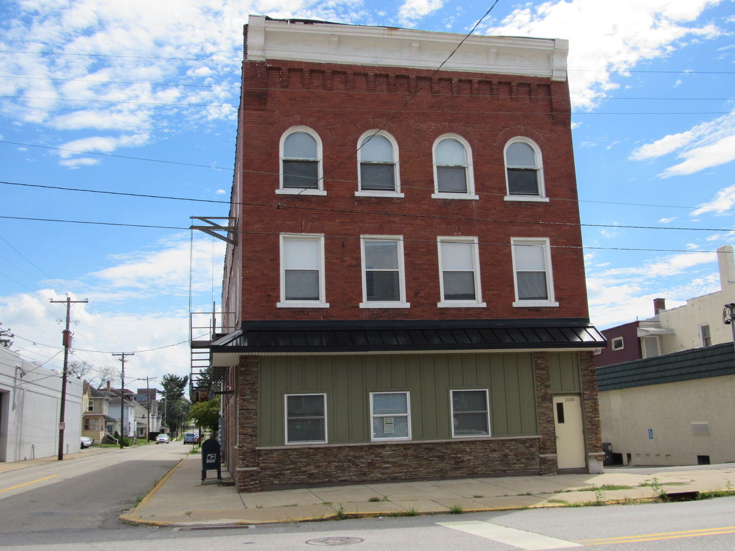Indiana Apartment: 1100 Philadelphia St- 14 S 11th St