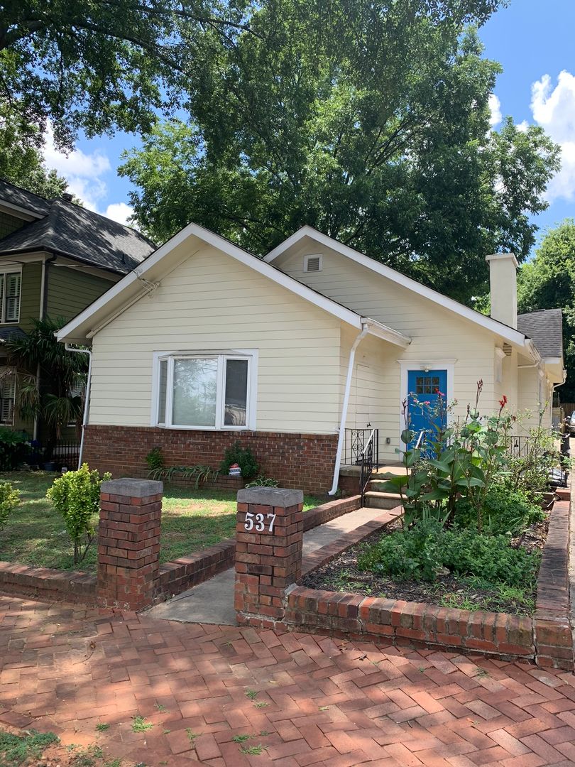 Atlanta Apartment: 537 East Ave