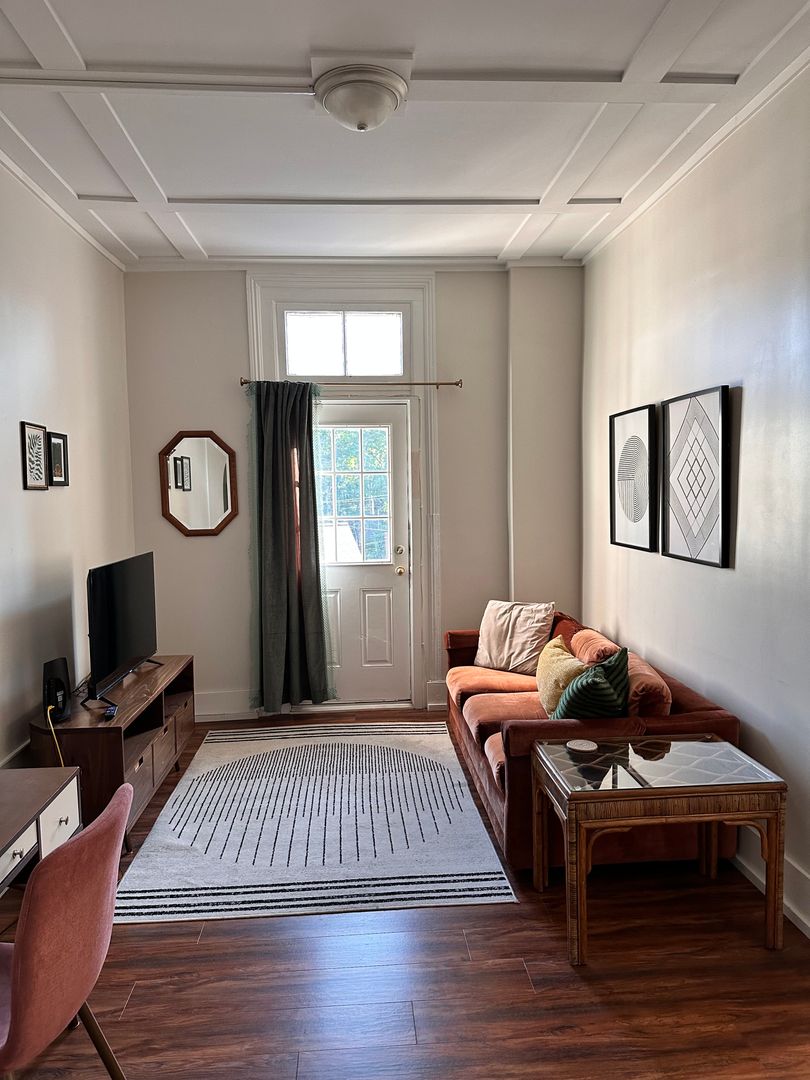 Rochester Apartment: The JW on Monroe