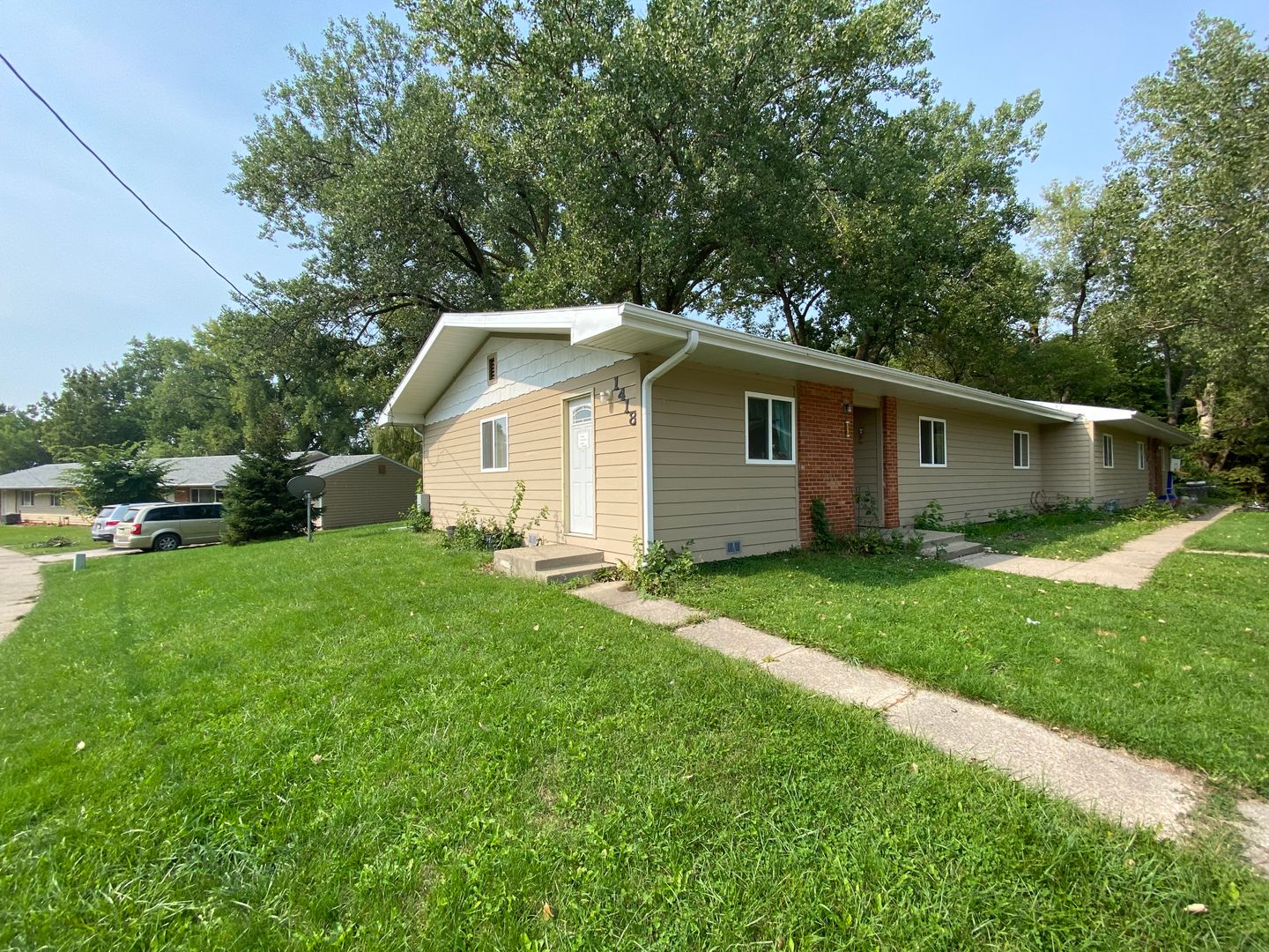 Sgt. Bluff House: 1418