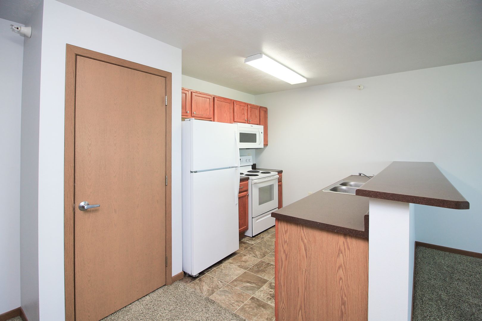 North Sioux City Apartment: 1300 - 1302 Quiniela Dr.