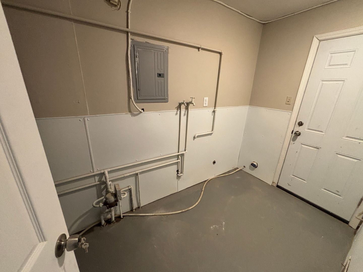 Sgt. Bluff House: 1407