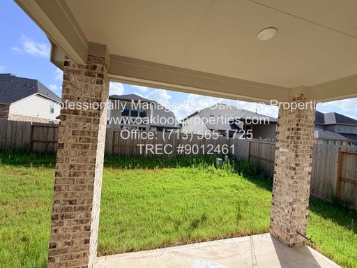 Listing photo thumbnail