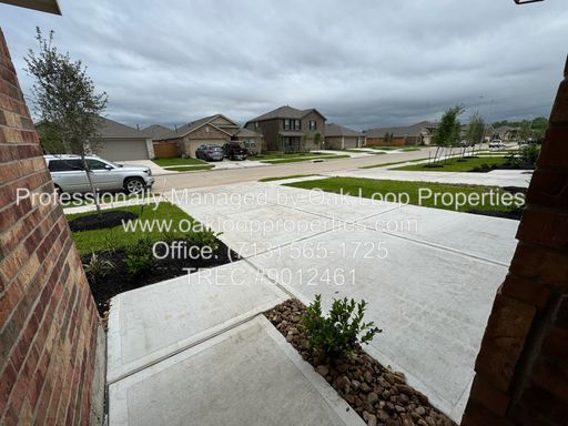Listing photo thumbnail