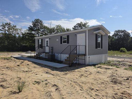 Liberty Pines Mobile Home Community ~ 212 Rosewood Ave