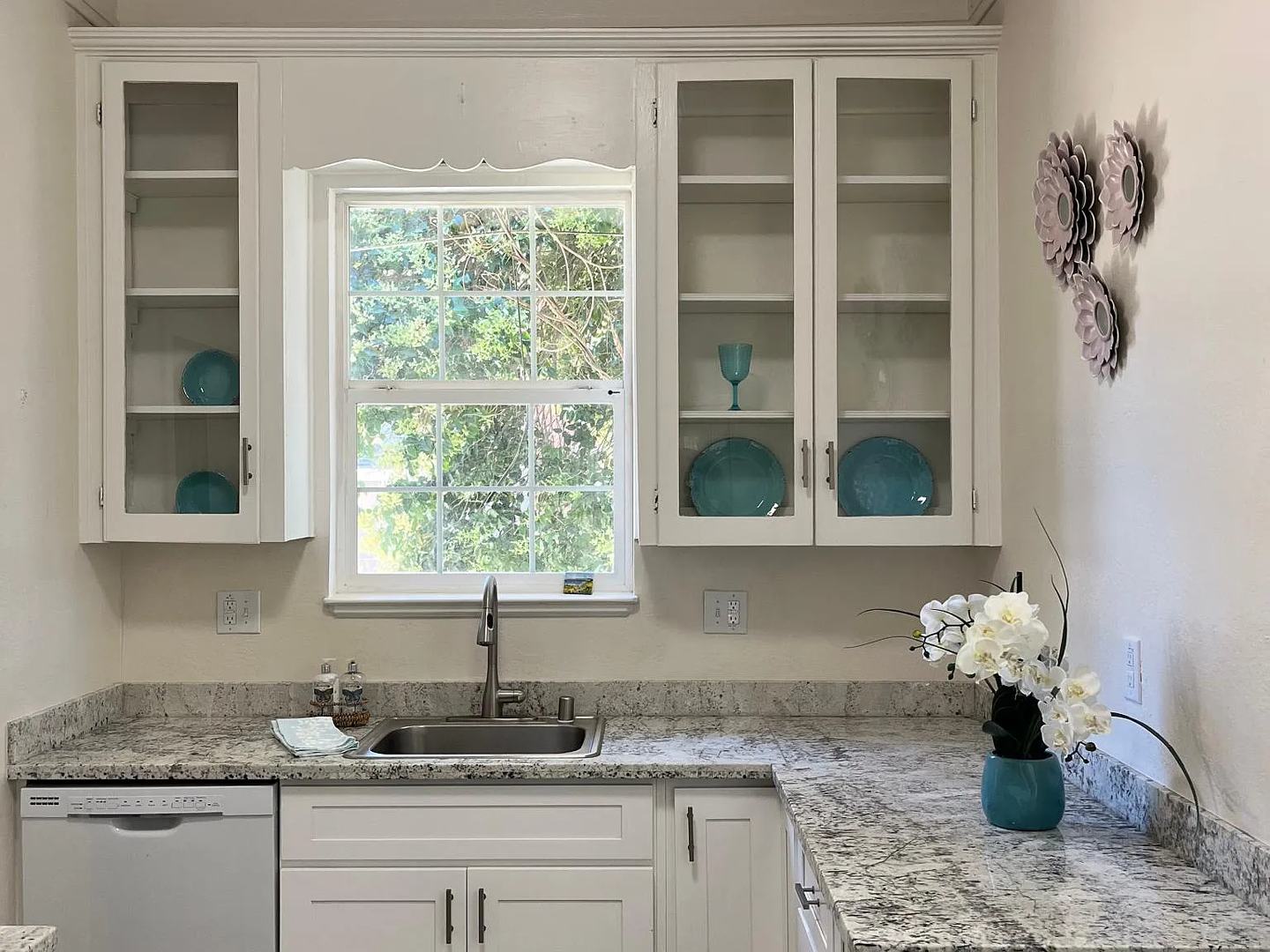 Pleasanton Apartment: 627 &  663 Rose Ave
