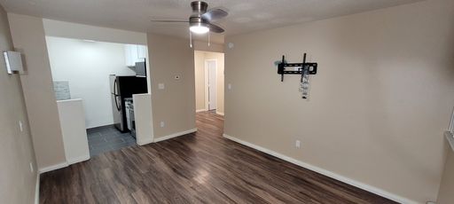 The Ashcroft-A: 1-Bed/ 1-Bath Newly Remodeled! – photo 1
