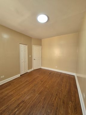 206 N Kenneth Ave, 206-2E, Chicago, IL 60624