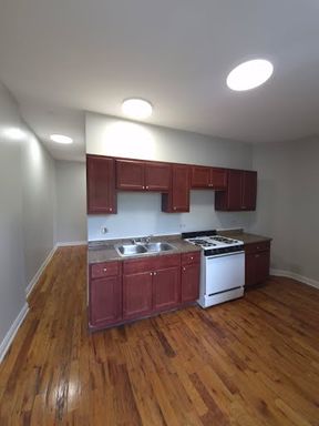 4157 W Adams St - Unit 4157-1 – photo 1