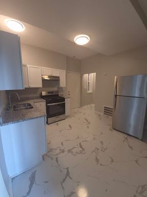 201 N Laramie Ave, Unit 201-2 – photo 1