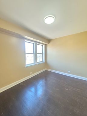 200 N Kenneth Ave, 200-2, Chicago, IL 60624