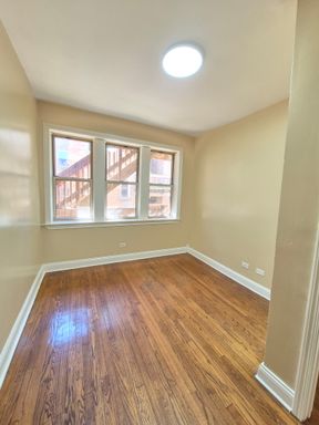 206 N Kenneth Ave, 206-2E, Chicago, IL 60624