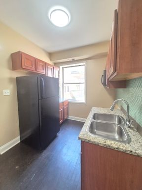 200 N Kenneth Ave, 200-2, Chicago, IL 60624