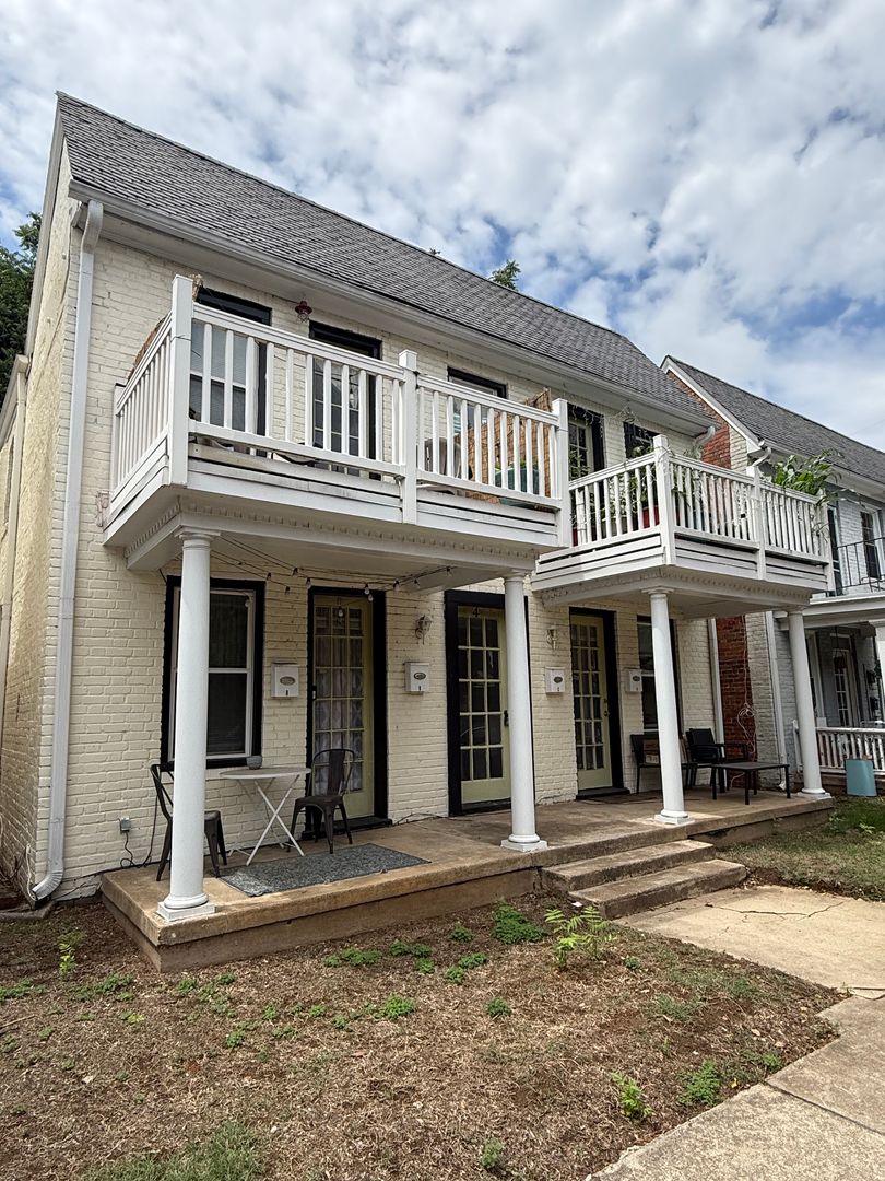 Richmond Apartment: 4 N. Auburn